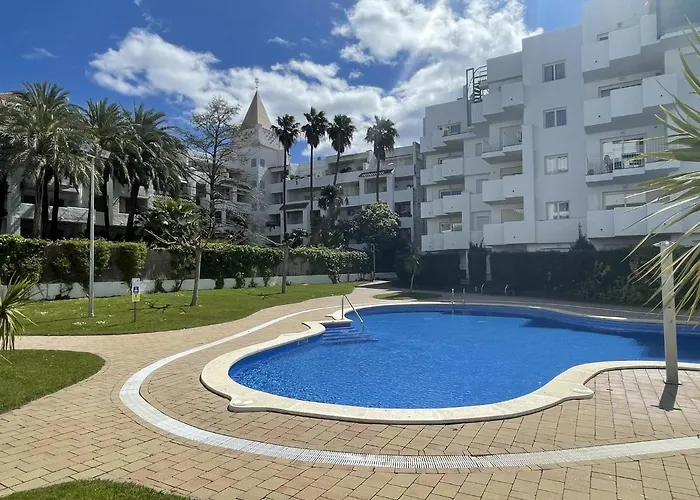 Royal Marine 413 * Roses